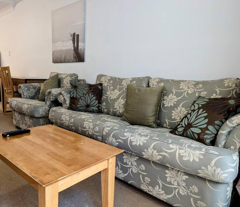 City & Lakeside With Free Parking, Pool And 10 Mins Walk Into The City Perth Buitenkant foto